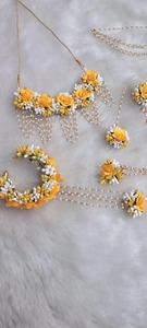 Handmade Floral Bridal Jewelry Set For Haldi Mehandi Sangeet Ceremony Rose Pearl Baby Shower Jewelry Dulhan Flower Accessories - Product Image 3