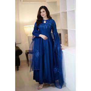 Conjunto de traje para mujer Blue Shadow Kalidaar con dupatta - Product Image 1