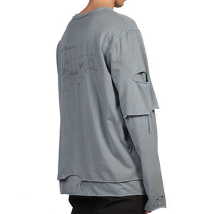 เสื้อยืดแขนยาวผู้ชายทรงหลวมสไตล์วินเทจ ล้างสีแบบแอซิดวอช แต่งรูขาดๆ แบบสองชั้น สำหรับผู้ชายรูปร่างใหญ่ - Product Image 4