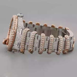 Montre élégante au look de diamant pour hommes en acier inoxydable étanche à quartz, parfaite pour les réunions d'affaires, les fêtes et la mode quotidienne - Product Image 3