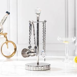 Fabricación de un organizador colgante de latón para utensilios de cocina, soporte giratorio para cucharas y espátulas con gancho. - Product Image 4