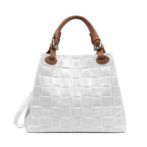 Sac fourre-tout pour femme Emanuela. Gravure géométrique en daim véritable. 33x17x29cm. Fabriqué en Italie. - Product Image 4