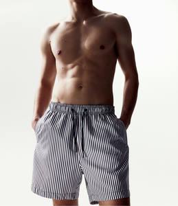 Shorts d'été pour hommes, imprimés et respirants, conçus par sublimation, avec logo personnalisé pour la gym, short de basket en maille polyester vierge - Product Image 3