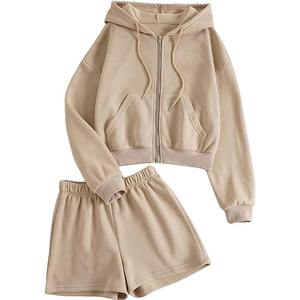 Ensemble coupe-vent court à capuche et fermeture éclair pour hommes survêtements d'entraînement de jogging en nylon avec logo personnalisé pour hommes ensemble coupe-vent d'été pour adultes - Product Image 1