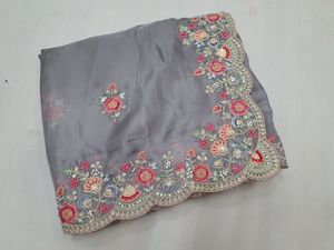 Jari Border เขียนโค้ดได้ทั้งหมดมีหลายงานและ Butti กับ gotta patti บน organza Saree บริสุทธิ์เหมาะสำหรับงานแต่งงาน - Product Image 6