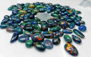 Véritable cabochon d'opale noire éthiopienne Welo brillant pierre d'opale noire de forme ovale pierre précieuse d'opale noire au prix de gros, - Product Image 3