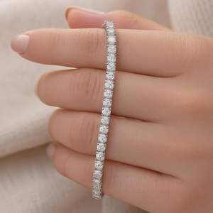 Elegante pulsera de tenis para mujer, Plata de Ley 925 con piedras de moissanita cortadas, ajuste de bisel, incrustaciones chapadas en rodio, regalo perfecto - Product Image 6