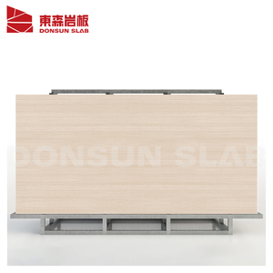 Dalles émaillées polies en porcelaine de <span class=keywords><strong>plancher</strong></span> de conception en <span class=keywords><strong>bois</strong></span> jaune de la Chine pour le fond de support de TV - Product Image 2