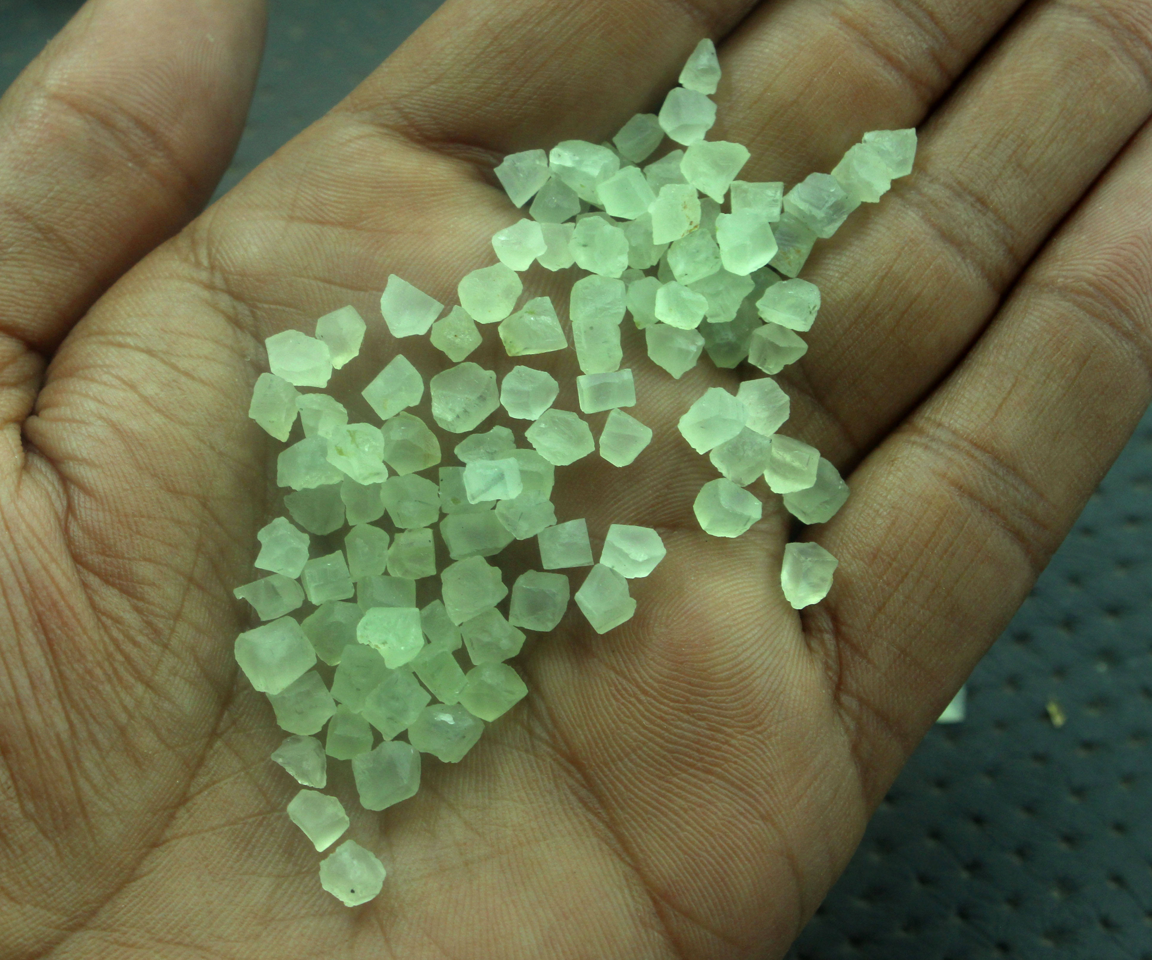 สีเขียว