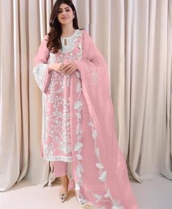 Costume brodé à la main en tissu Organza indien, dernière collection 2022 - Product Image 5