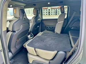 RIVIAN R1S 2023 USADO, Volante a la Izquierda/Derecha - Product Image 6