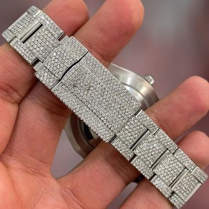 Haute qualité fait à la main entièrement glacé luxueux fantaisie cadran rouge HipHop montre VVS Moissanite montre-bracelet de haute qualité montre en gros - Product Image 2