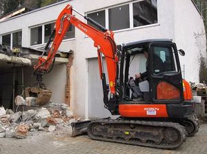 Mini-excavatrice Kubota KX057-4 de qualité supérieure, excavatrice compacte diesel avec cabine et hydraulique auxiliaire à haut débit - Product Image 2
