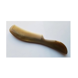 Peigne en corne de buffle 100% écologique, sculpté à la main, style animal, pour barbe, fabriqué en Inde - Product Image 3