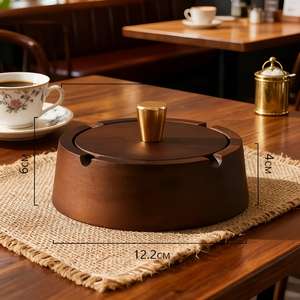 Cendrier en bois naturel avec finition lisse |   Cendrier artisanal pour cigarettes et cigares - Product Image 3