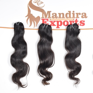 Extensions de cheveux humains indiens vierges bruts non traités en gros, qualité supérieure Remy, longs, noirs, ondulés, pour tissage, en vente - Product Image 5