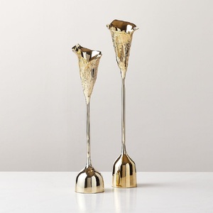 Support de bougie en laiton et aluminium fait main, personnalisé, prestigieux, finition haut de gamme, style moderne, décoration d'intérieur haut de gamme - Product Image 3