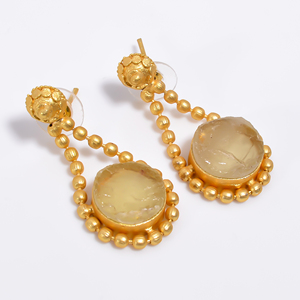 Hermosos pendientes de latón, pendientes de moda chapados en oro de 14 quilates para mujeres y niñas, joyería de latón hecha a mano, mayorista - Product Image 6