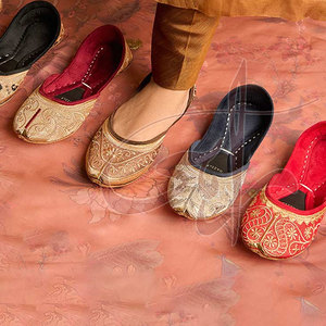 รองเท้าคุสซ่าทำมือสำหรับผู้หญิงรุ่นใหม่ คุณภาพพรีเมียม ตกแต่งด้วยงานทิลล่า น้ำหนักเบา กันลื่น หนังแท้ ดีไซน์ทันสมัย - Product Image 6