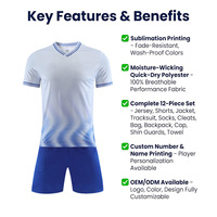 Camiseta de Fútbol Personalizada con Diseño de Ondas Blancas en Jacquard, Cuello en V con Degradado Azul, Malla de Poliéster con Logotipo