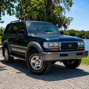 OFFRE SPÉCIALE - LANDCRUISERS 4x4 SUV 1996 - 4,5 LITRES - 6 CYLINDRES - 4x4 PERMANENT - EN PARFAIT ÉTAT DE FONCTIONNEMENT - PROPRE ET EN EXCELLENT ÉTAT - MEILLEURE OFFRE - Product Image 1