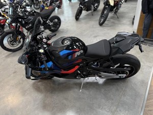 AUTÉNTICA B M W M 1000 RR 2026 - Product Image 5