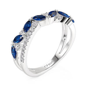 Anillo de Boda Jeulia Olivetta Classic Twist Eternity - Anillo de Promesa Geométrico de Corte Ovalado Chapado en Rodio - Product Image 3