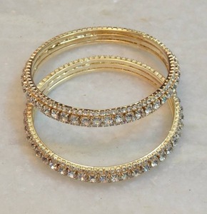 ชุดกำไลแฟชั่นสำหรับผู้หญิงทำมือตามสั่งสไตล์มุกสวยพร้อมการตกแต่งแบบปัก - Product Image 2