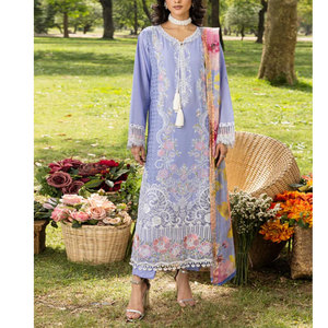 Costume décontracté prêt à porter pour dames avec broderie sur chemise et Dupatta Parfait pour les cadeaux - Product Image 1