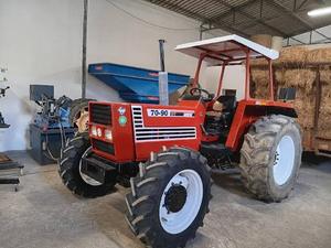 รถแทรกเตอร์ฟีเอต 70-90 ดีเซล สำหรับการเกษตร ใหม่และมือสอง พร้อม PTO ระบบยกไฮดรอลิก และพวงมาลัยเพาเวอร์ สำหรับการเกษตรเชิงพาณิชย์ - Product Image 2