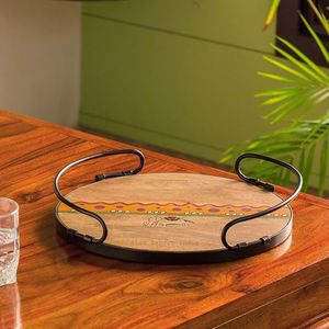 Plateau de service en bois rond le plus vendu Conception en métal Finition noire Taille personnalisée Surface lisse pour collations Plateau à boire du thé - Product Image 1