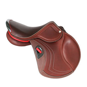 Selle anglaise en cuir réglable pour l'équitation de compétition, idéale pour les athlètes équestres de dressage et de saut d'obstacles - Product Image 4