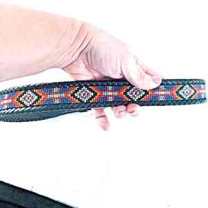 Exquisito cinturón de cuentas hecho a mano con detalles de perlas y diamantes de imitación para uso formal - Product Image 6