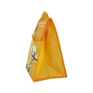 Sac isotherme écologique résistant à l'eau avec motif de dessin animé en polyester - Product Image 4