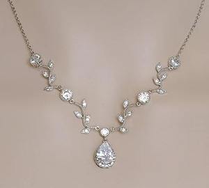 Collar y pendiente de moissanita de plata esterlina blanca, hermoso collar, pendiente, regalo para boda y joyería personalizada - Product Image 2