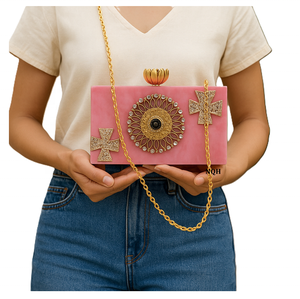 Pochette de luxe artisanale durable et écologique en bois et résine, motif à pois, sac à bandoulière ouvert avec chaîne, logo personnalisé - Product Image 5