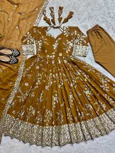 Nouvelle tenue Anarkali de créateur traditionnelle dans un style fantaisie en faux georgette lourd avec des paillettes de 5 mm pour les occasions de fête - Product Image 5