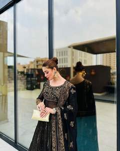 ชุดปาร์ตี้สวมใส่ที่สวยงาม-ด้านล่างและ dupatta กับด้ายและลำดับการทำงาน - Product Image 4