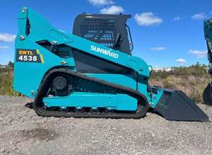 LIVRAISON GRATUITE SUNWARD SWTL 4538 Chargeuse compacte homologuée EPA CE avec vérin hydraulique Eaton, moteur principal, pompe, boîte de vitesses, engrenage, PLC - Product Image 5