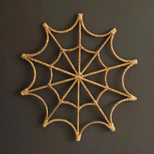 Decoración de pared de tela de araña de jacinto hecha a mano para decoración espeluznante de Halloween, con material de mimbre natural de Vietnam - Product Image 1
