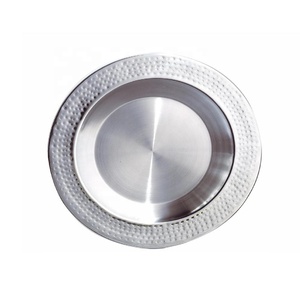 Assiette de chargeur en acier inoxydable martelé pour Table à manger servant des plats à dîner assiette décor de cuisine à la maison assiette de chargeur - Product Image 4