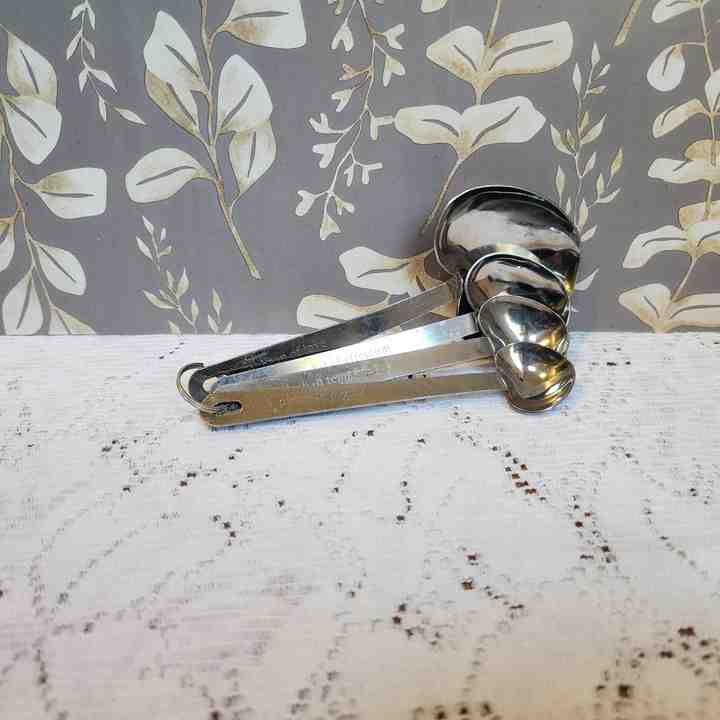 Customize Heart Shape Silver Measuring Spoons Metal Measurement Items for Kitchen Use Restaurant Use Kitchenware Measuring Items