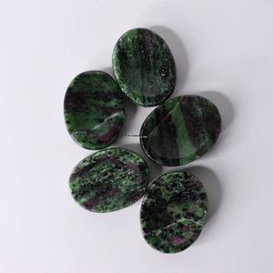 La mejor calidad Ruby Zoisite Gemstone Worry Stone Venta al por mayor Feng Shui Style Thumb Stone Comprar de F S CRYSTAL - Product Image 1