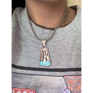 Pendentif Cactus en Argent Sterling Turquoise Wilson Dawes Kingman - Charme de Bijouterie Fine - Product Image 2