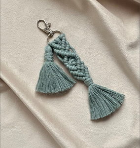 Llavero de Macramé Hecho a Mano de Moda - Product Image 2