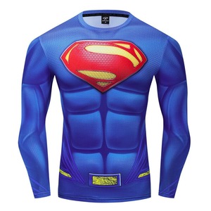Rash Guard sublimé de qualité supérieure pour les commandes en gros d'équipes sans minimum d'impression de logo et de numéro personnalisés - Product Image 1