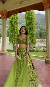 Impresión digital más vendida con trabajo de secuencia Georgette Lehenga Choli Set con últimos diseños Lujoso conjunto nupcial - Product Image 3