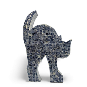 รูปปั้นแมวฮาโลวีนทำจากเปลือกหอยมุกธรรมชาติ ดีไซน์สวยงาม งานแฮนด์เมด ของตกแต่งโต๊ะกลาง สไตล์หลอนๆ ของขวัญจากเวียดนาม - Product Image 2