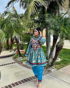 Meilleure qualité Afghan Kuchi robe en gros traditionnelle Banjara robe broderie dentelle décoration tissu personnalisé pour les adultes - Product Image 4