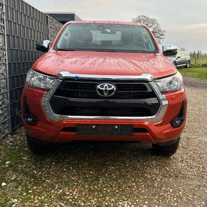 Hilux 2022-2023 Usada, Gasolina/Gas, Tracción en las Cuatro Ruedas, Neumáticos R18, Asientos de Cuero, Aire Acondicionado, Emisión Euro IV, Modelo Aspire, Motor 4.5L, Automática - Product Image 2